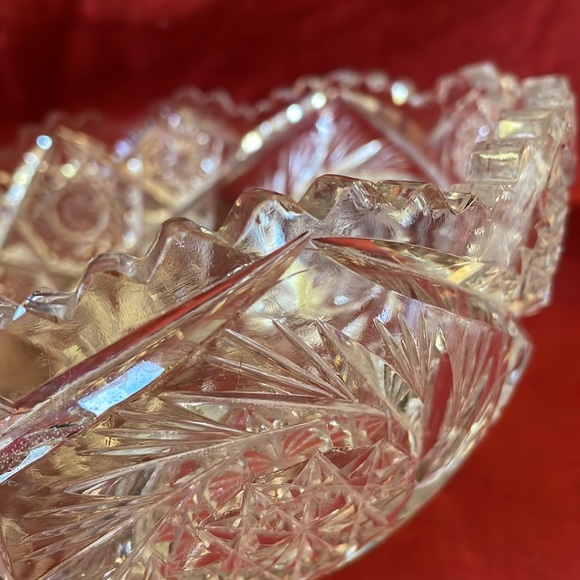 Vintage cut crystal pinwheel pattern bowl - Picture 9 of 10